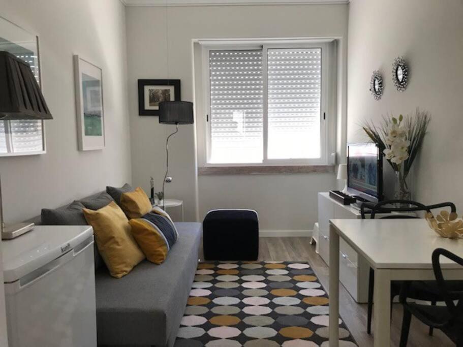 Cosy 2 Bedrooms Apartment In Arroios - Ssl 3A 리스본 외부 사진